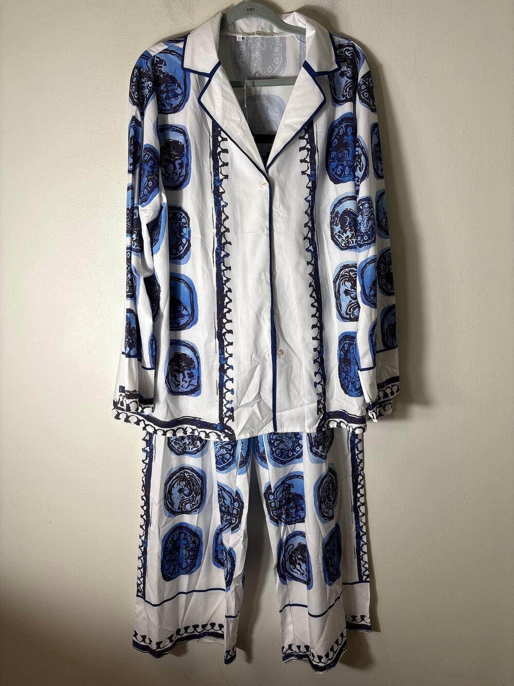 Nice to Meet You Blue and White Lounge Wear Set Sz XXL